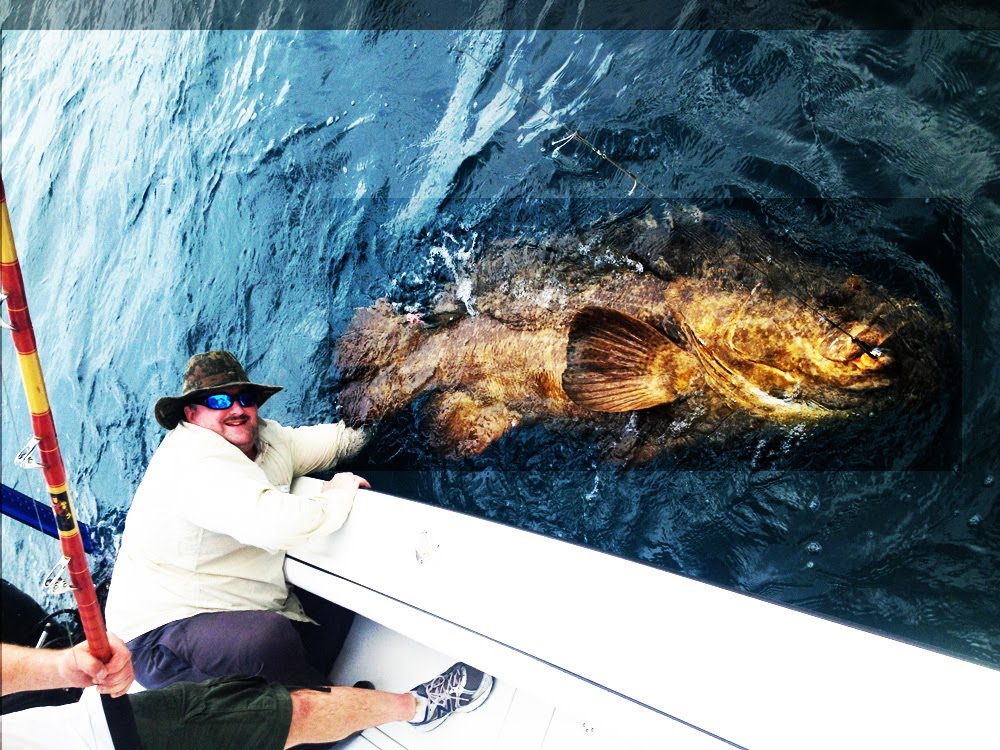 EPIC EXTREME FISHING — BIG MAN CATCHES BIG FISH — FISHING BIG FISH FLORIDA